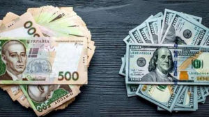 Экономист предупредил украинцев: когда и на сколько вырастет курс доллара в Украине