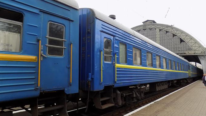 Поезда в Украине запустят раньше объявленного срока: меры безопасности при посадке