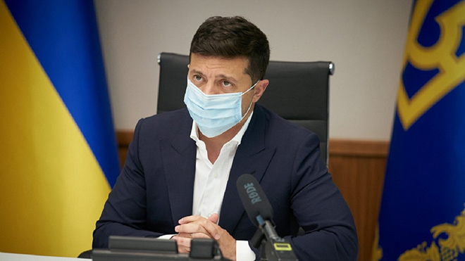У Зеленского решили ужесточить карантин в Украине: тесты, штрафы и дистанционное обучение