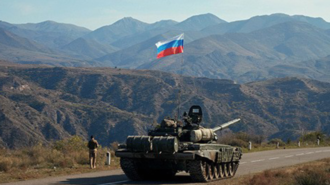 Российский офицер получил ранение при подрыве мины в Карабахе